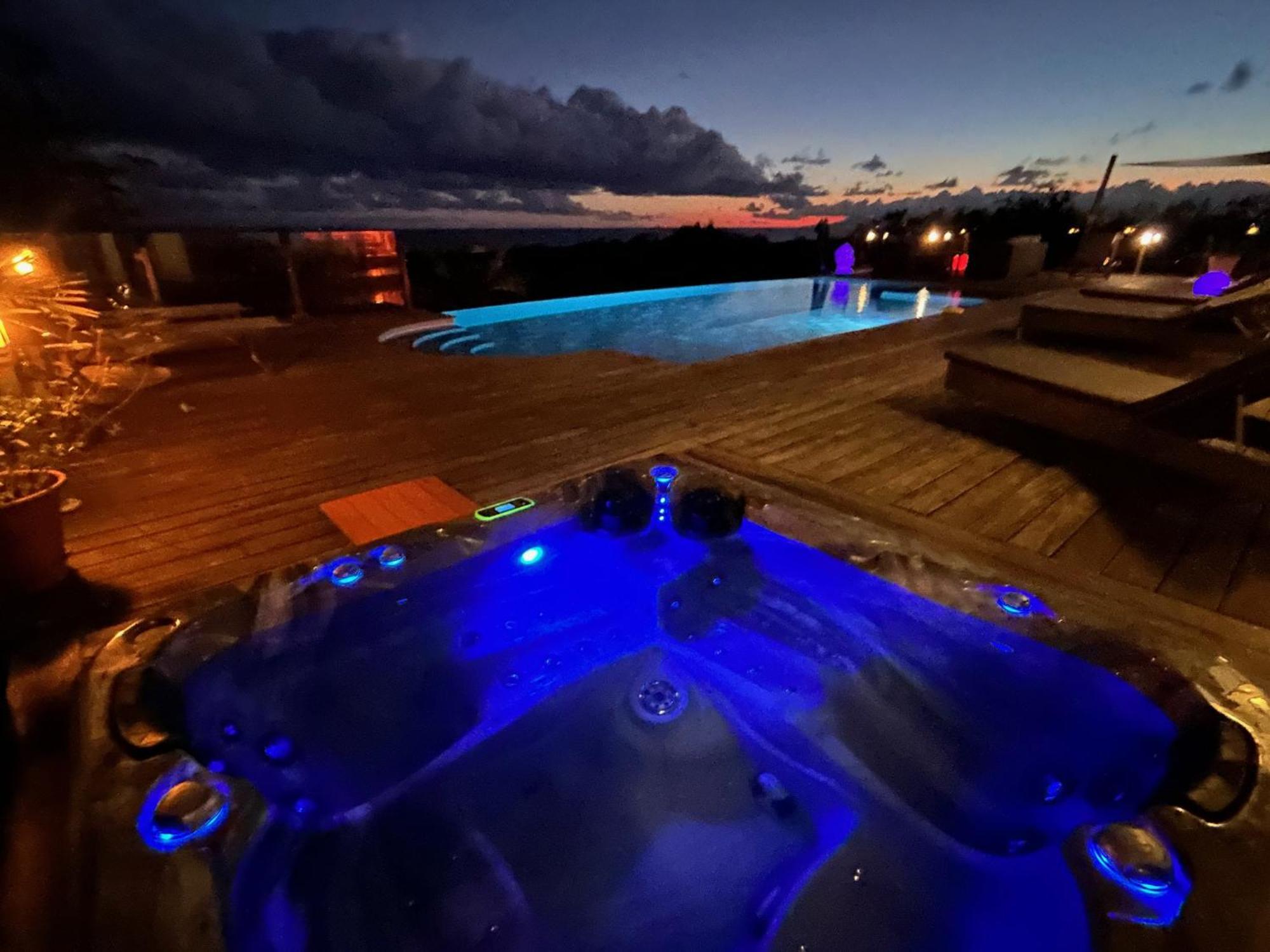 Villa Deluxe L'Hacienda Villa Vue Mer 180 Piscine Jacuzzi Proche Plage Marina Golf Pointe Des Chateaux Et Casino Jardin Clos Voyage Durable Saint-Francois  Eksteriør bilde
